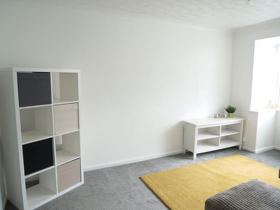 Cosy Four Bed Property With En-Suite Near To Nec Birmingham Airport And The City Exterior foto